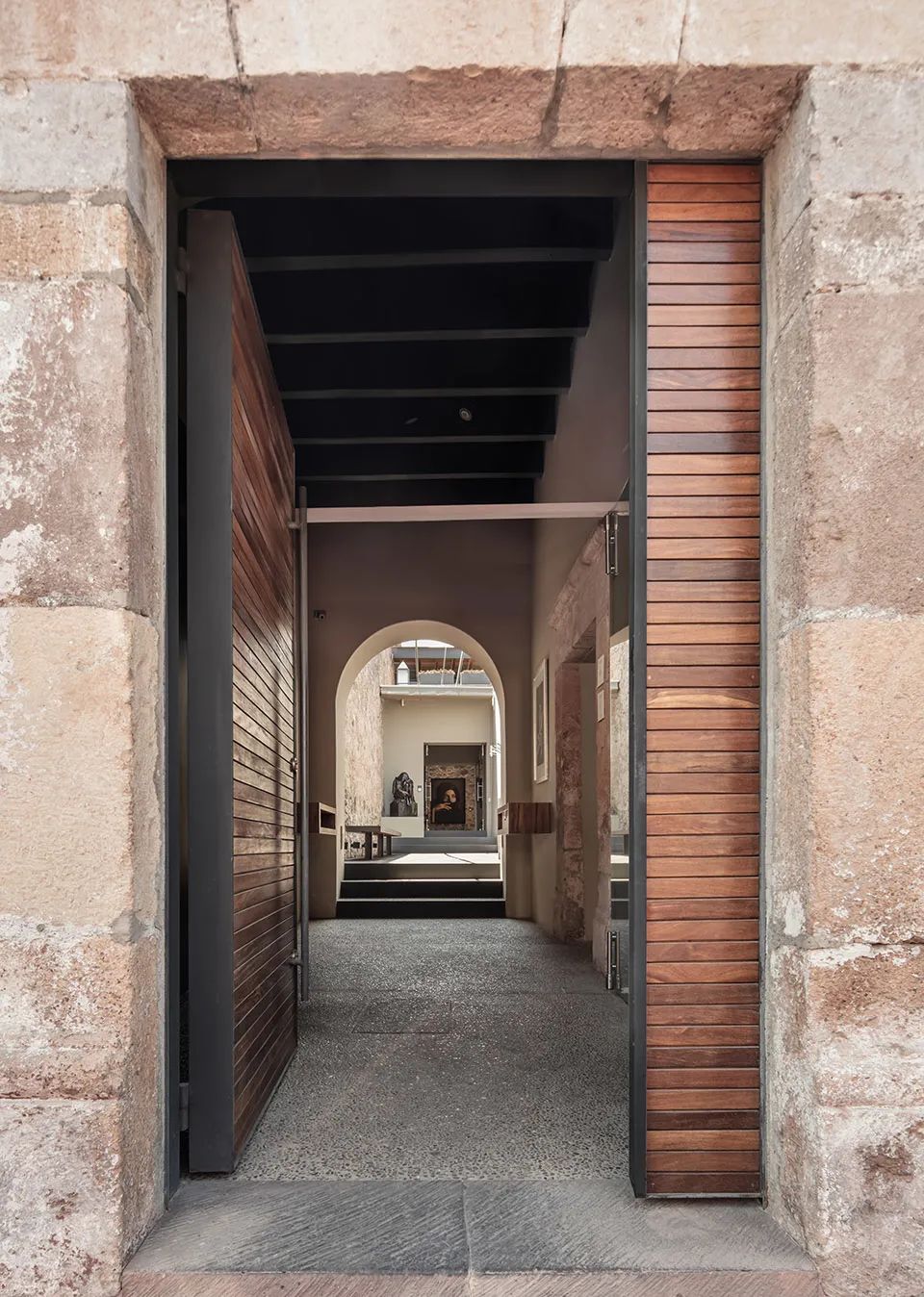 圣地亚哥卡博内尔基金会博物馆丨墨西哥克雷塔罗丨Miguel Concha Arquitectura-14