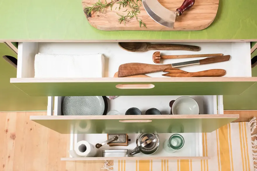 德国 KOOP Mobile Holzbausysteme 的灰色木屋 Hytte | 自然与舒适的完美结合-8