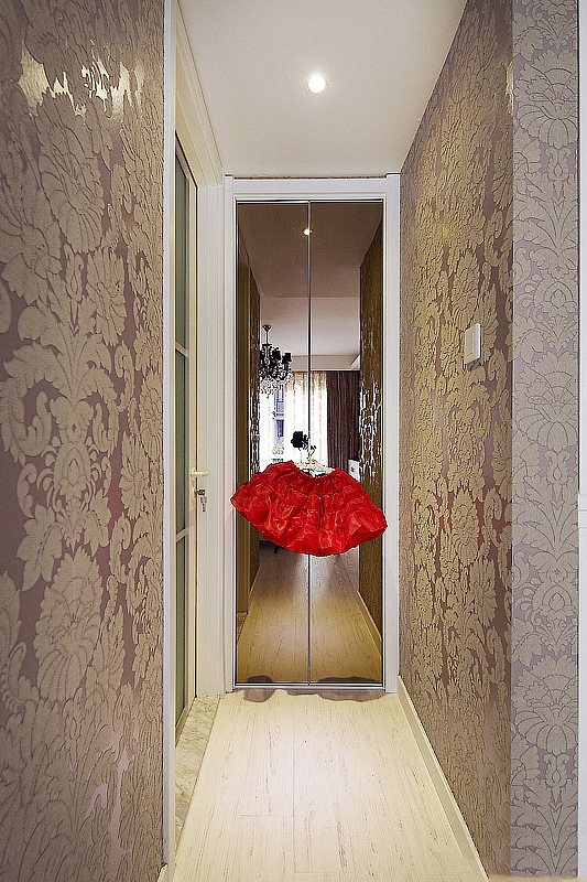 抢眼的家居搭配   105平古典复式奢华居-1