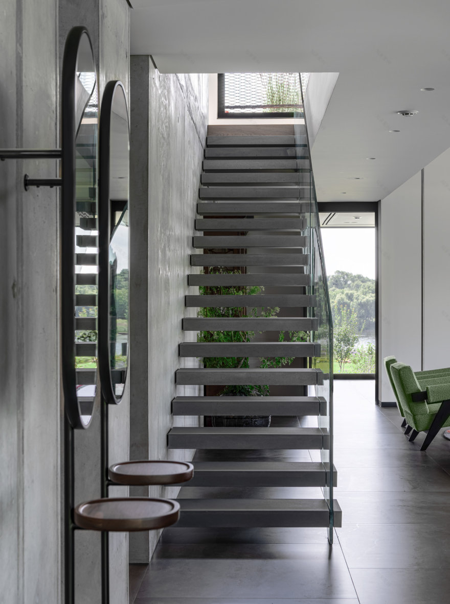 MRIIA 之家
注:由于MRIIA不是常见词汇,不清楚其确切含义,这里按照原文保留其形式进行翻译 丨乌克兰基辅丨MAKHNO Studio和Illia Tovstonog-88