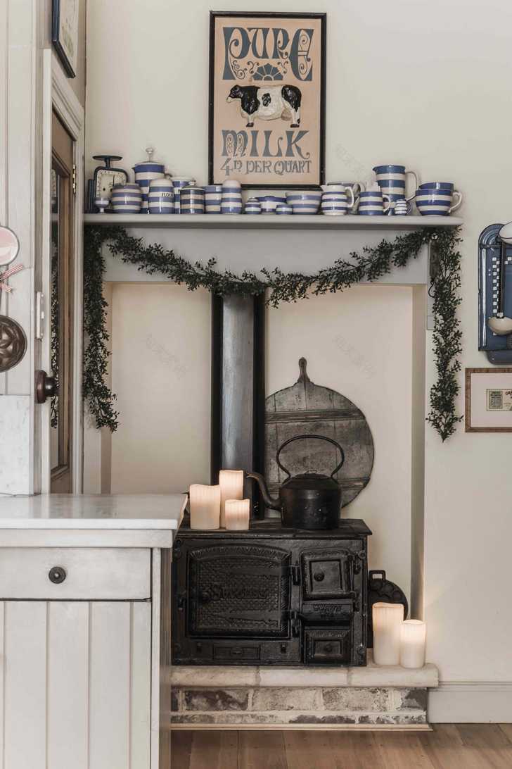 灰色调澳洲圣诞家居,桃色风情点亮节日氛围-9