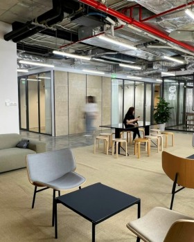 On Running Ho Chi Minh City 办公室设计丨越南胡志明市丨Vacons Architects