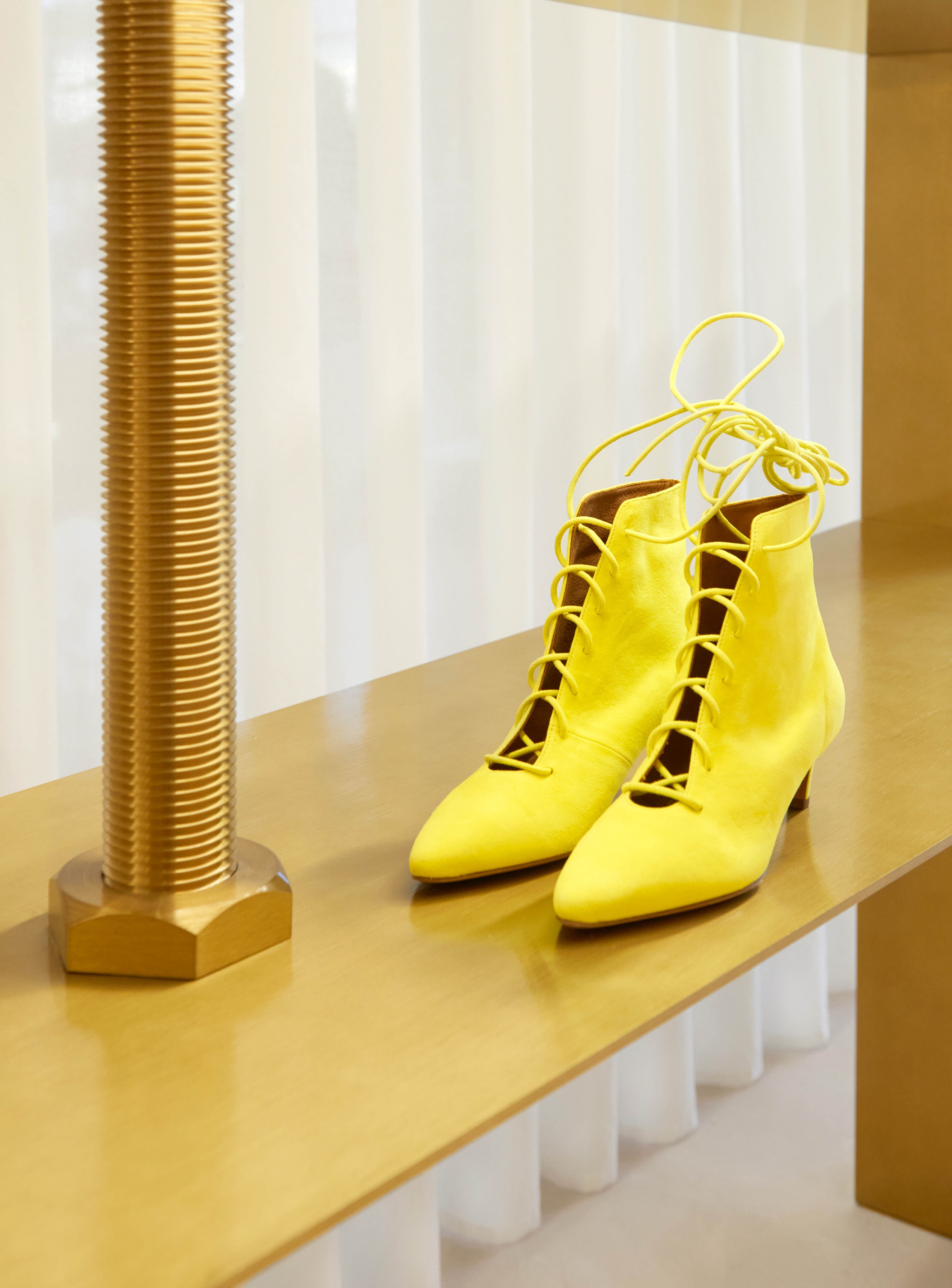 洛杉矶复古建筑中的时尚服装店设计丨美国洛杉矶丨Robert Vattilana-32