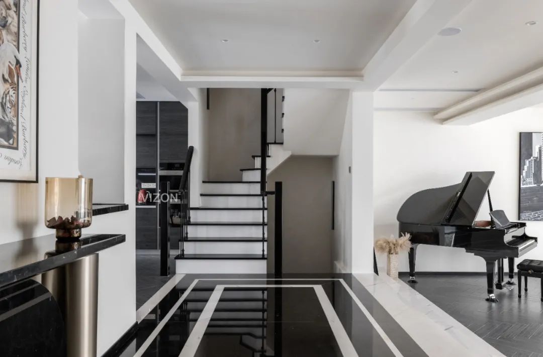 黑白艺术空间,自然与音乐的和谐奏鸣-11