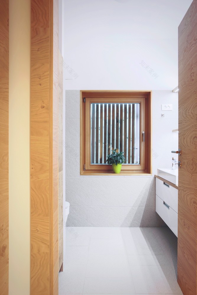 斯洛文尼亚高山度假屋,观景大玻璃墙设计-29