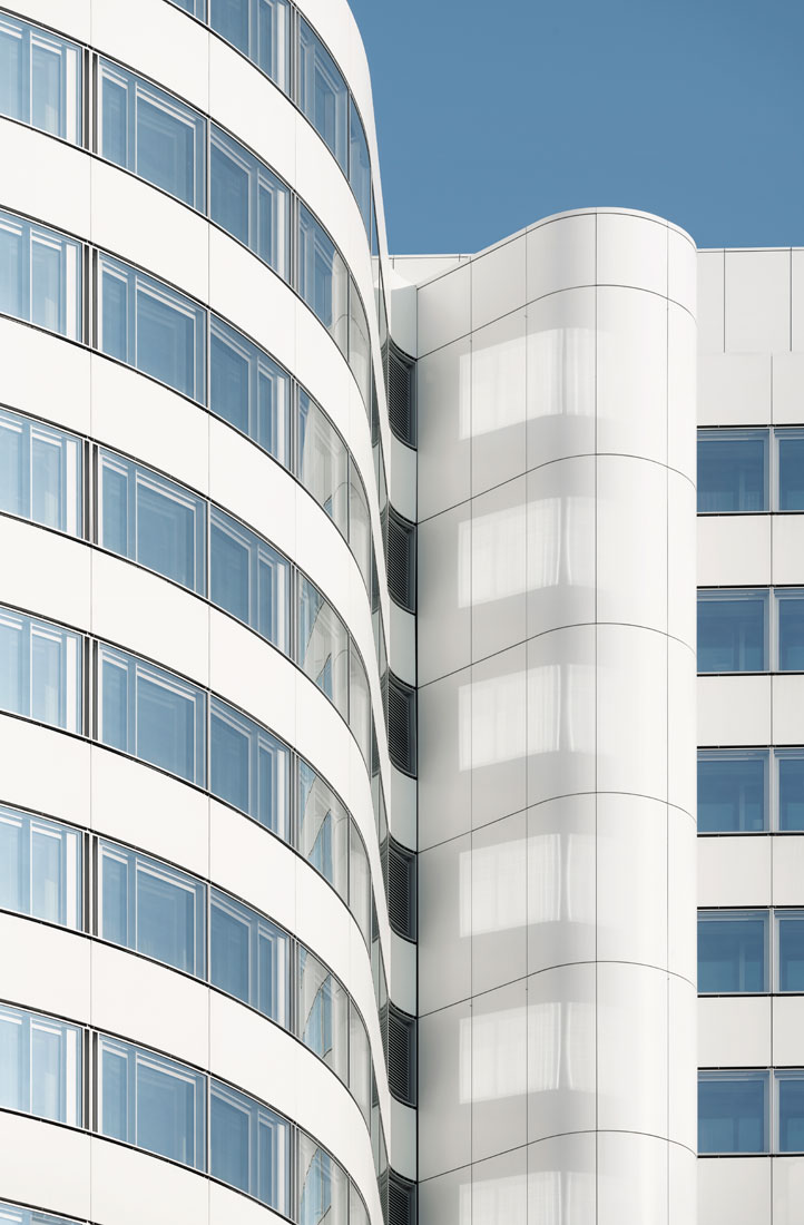 Fassadensanierung der Bettentürme des Zentralklinikums des UK Münster – Kleihues + Kleihues-11