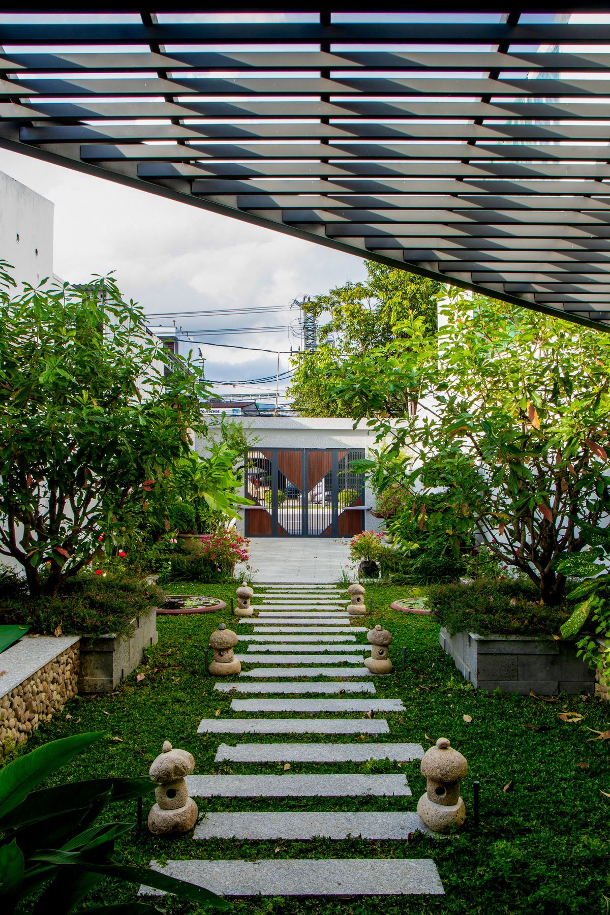 现代生活与自然和谐相融的越南 Nha Trang 住宅设计-3