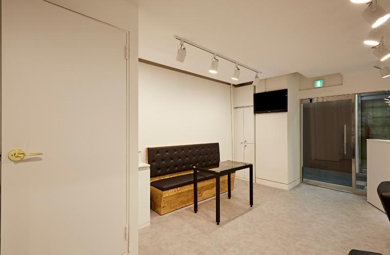 简约 9 坪美妆店 打造温馨氛围-9