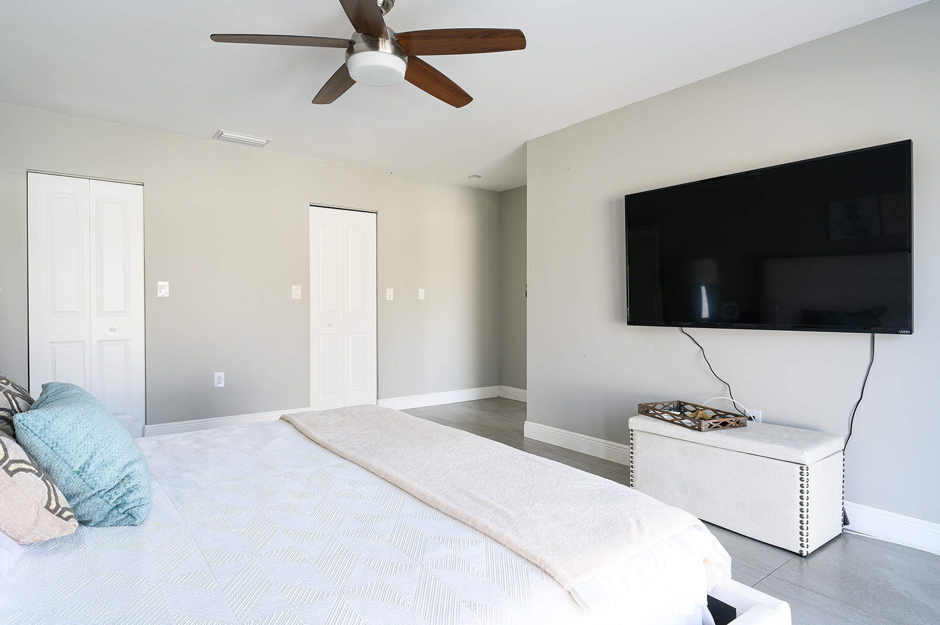 Complete Airbnb Listing 2-40