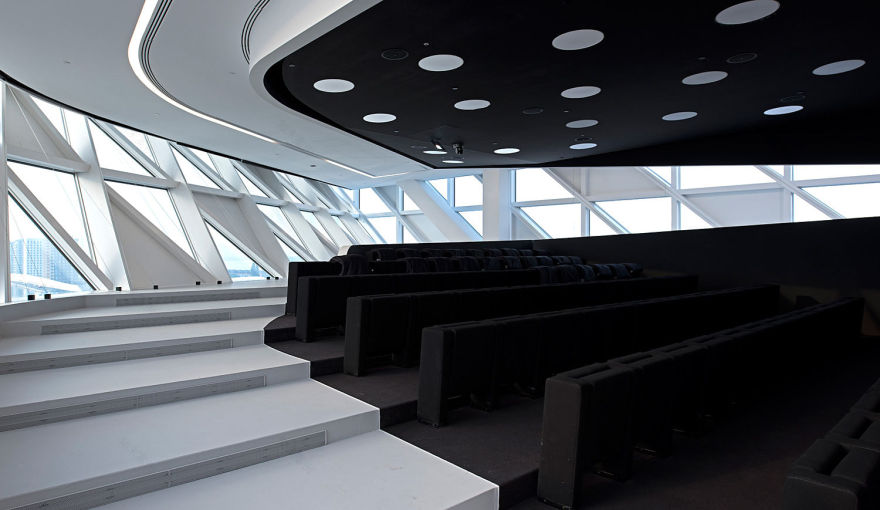 扎哈·哈迪德“漂浮”的安特卫普港口大厦丨比利时安特卫普丨扎哈·哈迪德建筑事务所(ZHA)-13