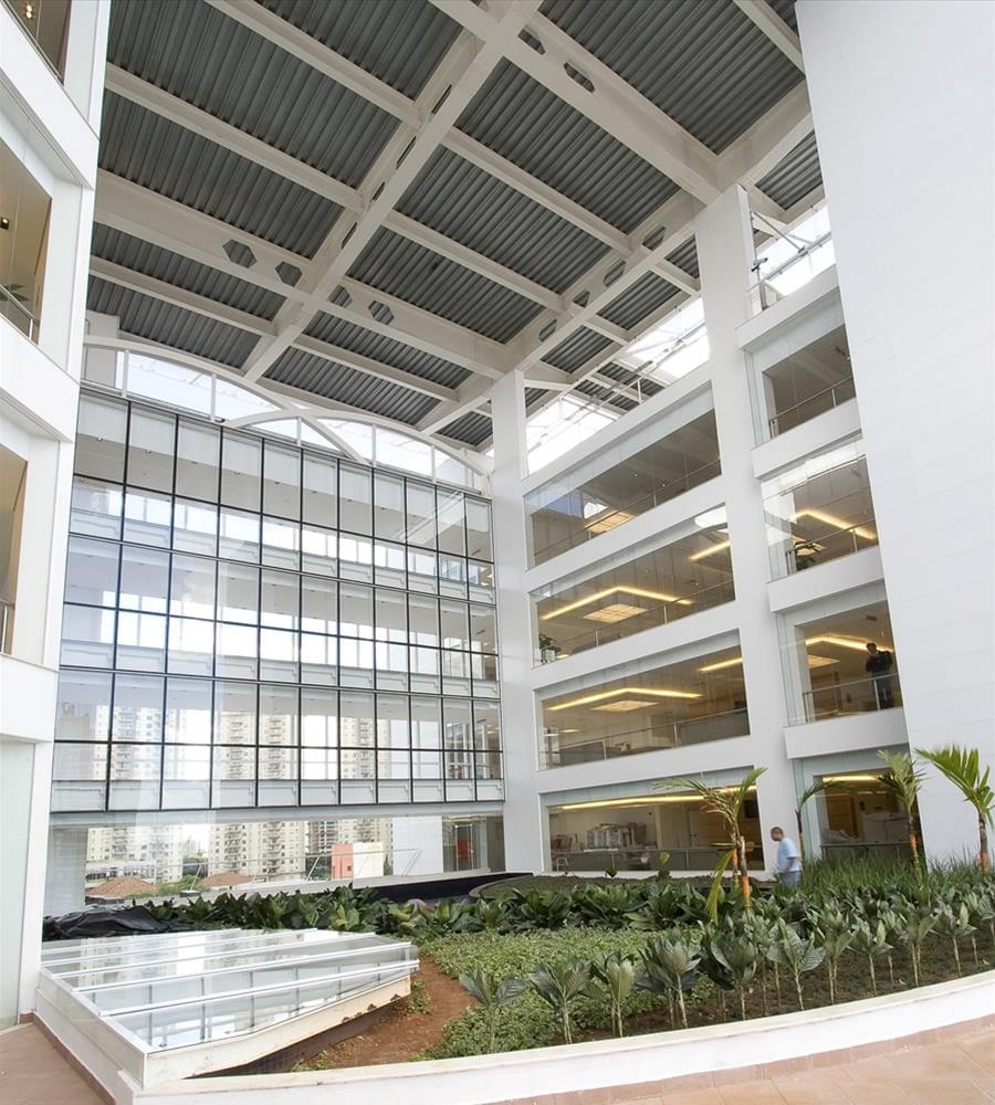 圣卢伊斯医院 | 阶梯式建筑设计与可持续发展的完美结合-5