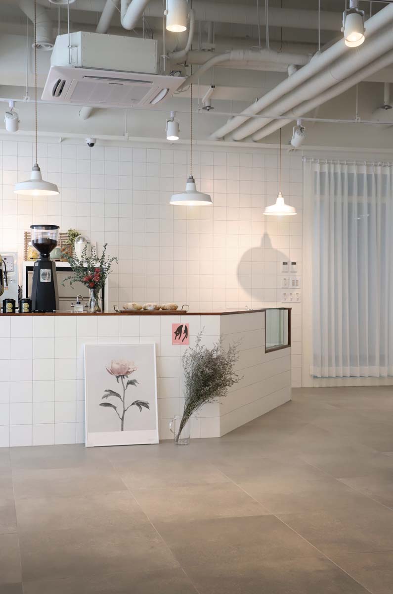 30 坪舒适氛围的咖啡馆设计-12