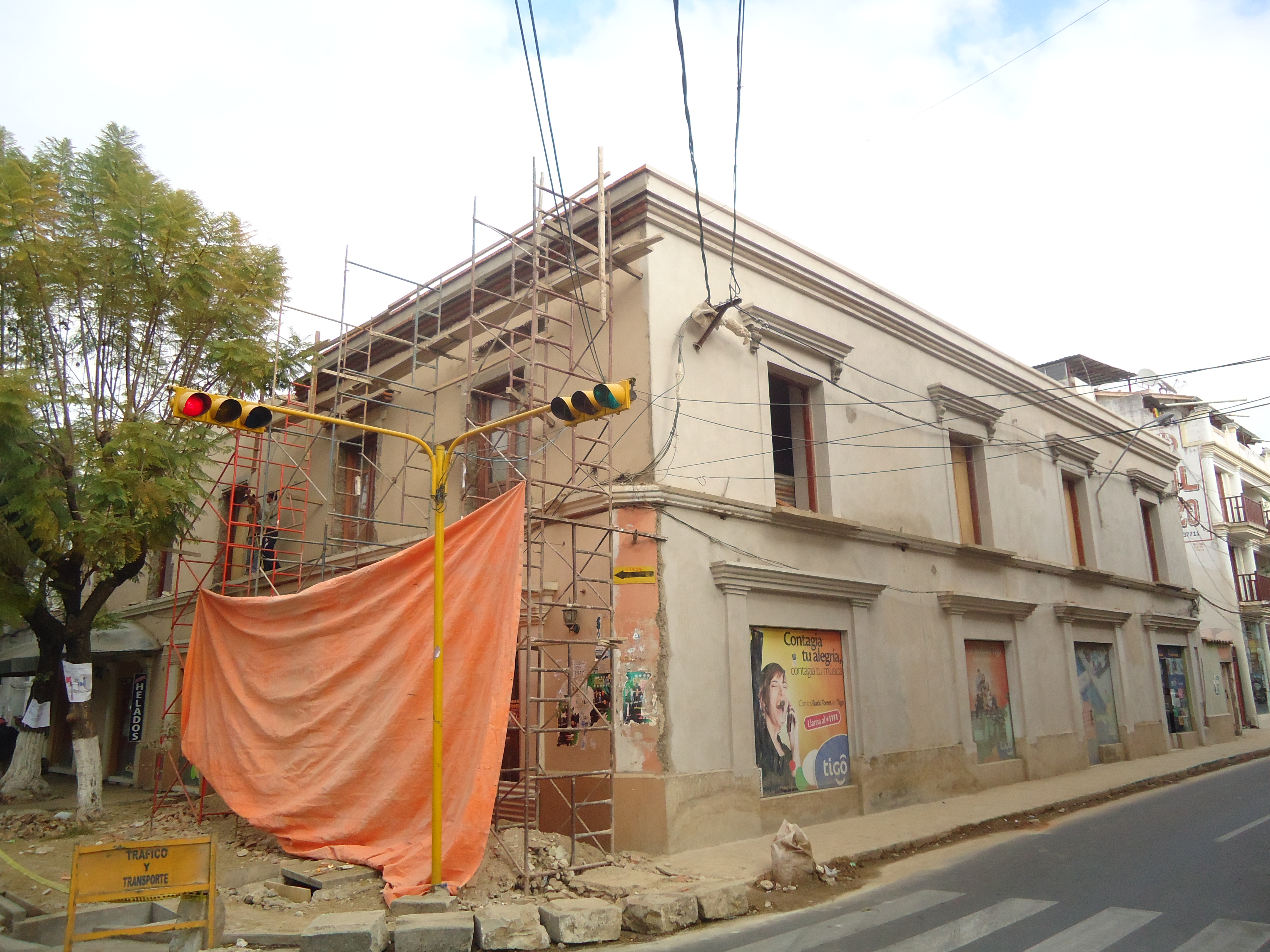 新旧融合的玻利维亚殖民风格建筑修复-17