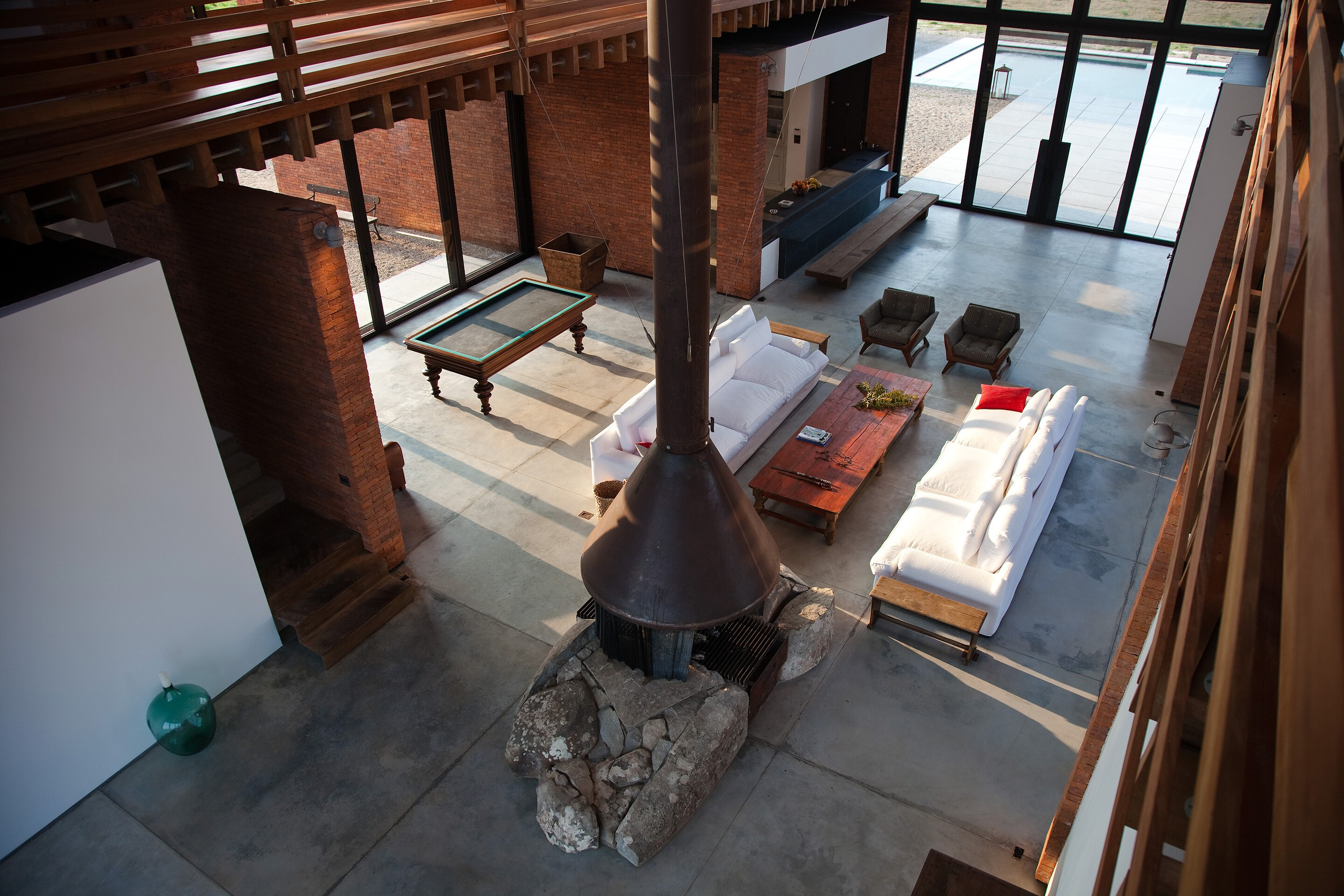 乌拉圭度假屋 | 砖石矩阵中的光影游戏-40