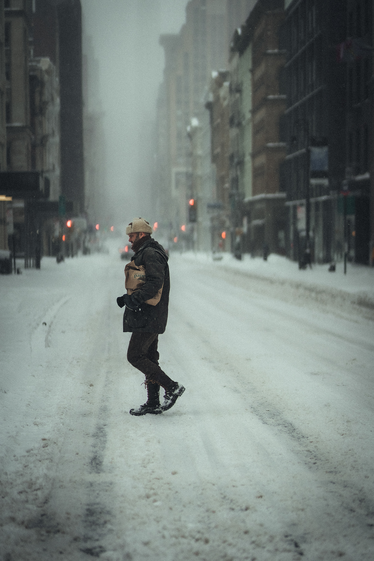 极简白色空间 · 知名设计师打造温馨家居丨Whiteout Conditions-4