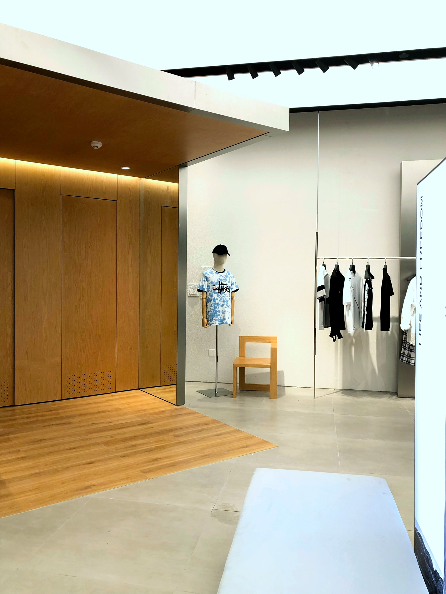 原研哉风格下的"白"空间——AND G 潮流集合店-14