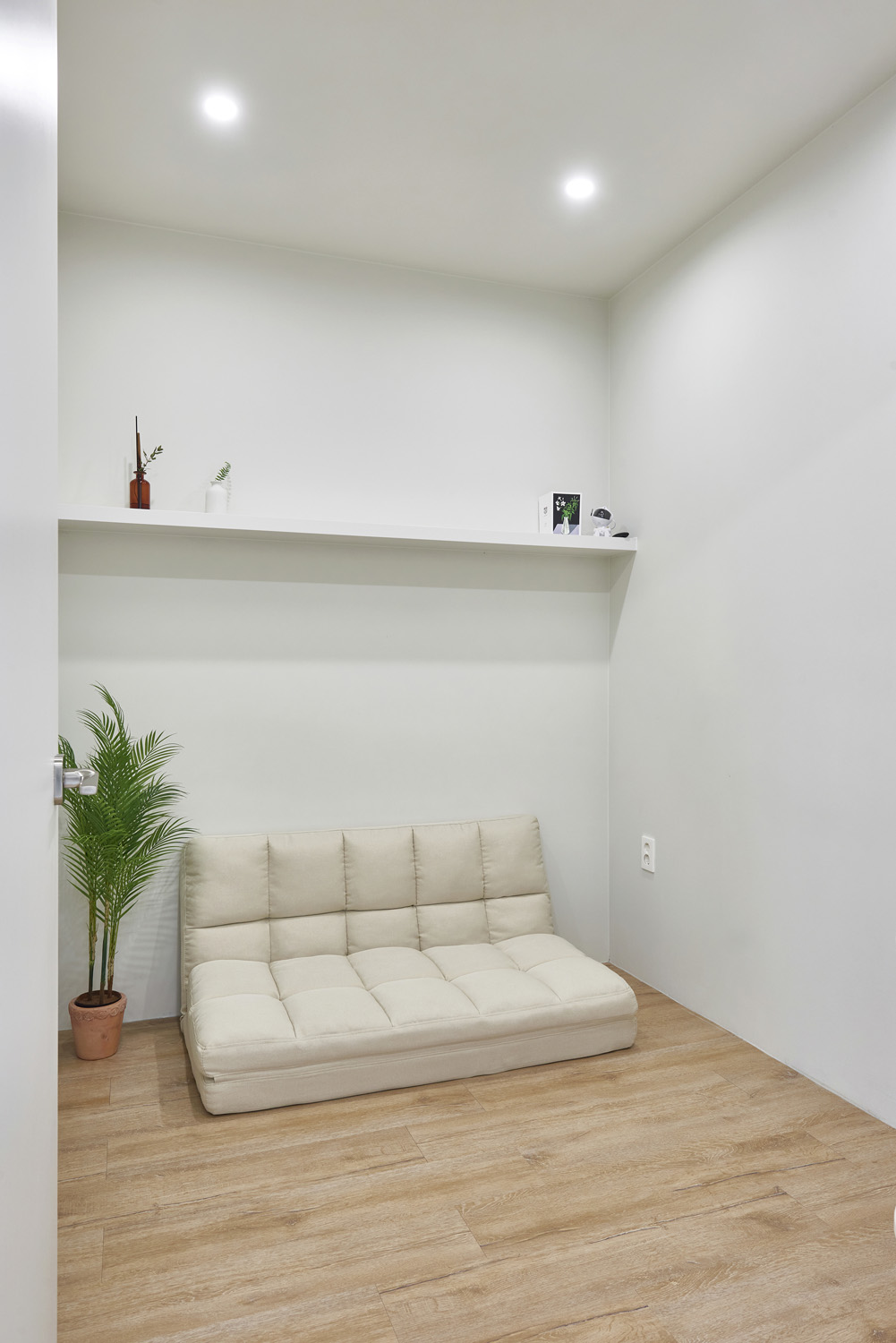 简约白与原木的 67 平亲子公寓-28