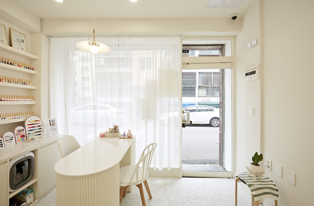 简约 8 坪韩式美妆店 设计展现魅力空间-9