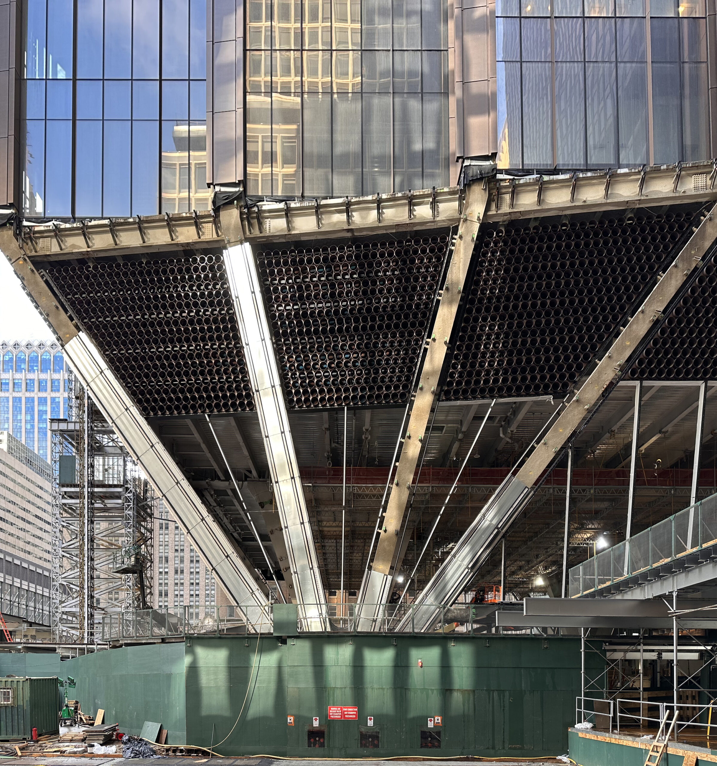 JPMorgan Chase's Supertall Nears its Pinnacle at 270 Park Avenue in Midtown East, Manhattan - New York YIMBY-25