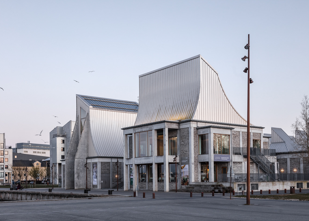 罐头清单或能利斯(具体含义需根据更多上下文来确定)丨西班牙丨约翰·伍重-9