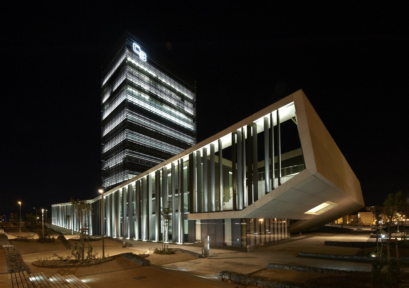 Headquarters Caja de Badajoz  Studio Lamela Architects-18