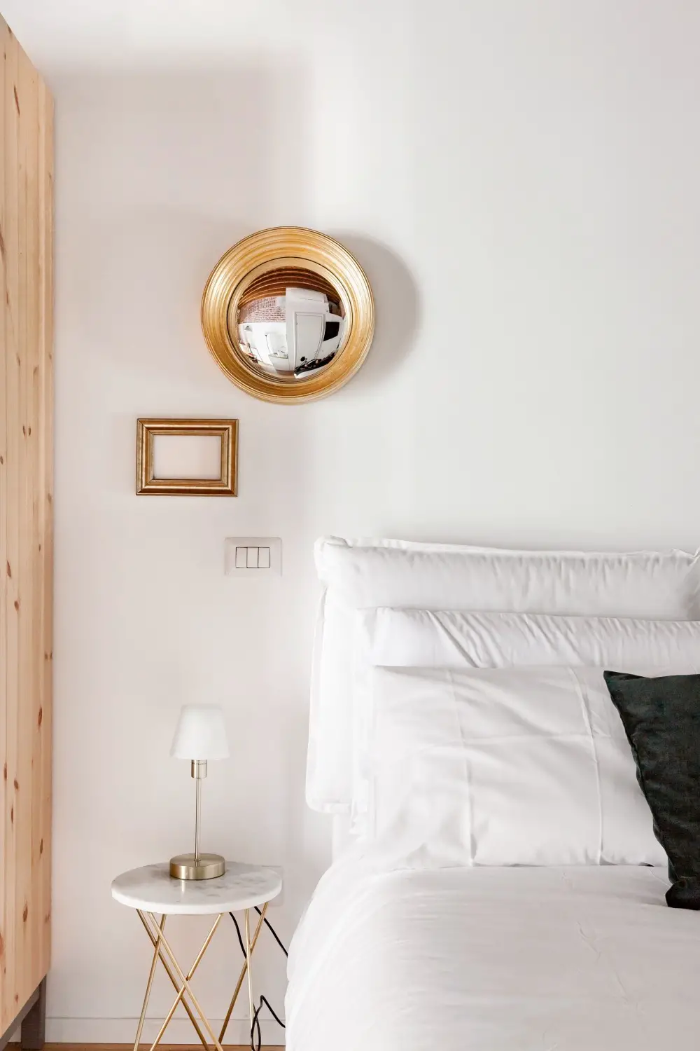 米兰时尚公寓的古砖旧梁魅力-10