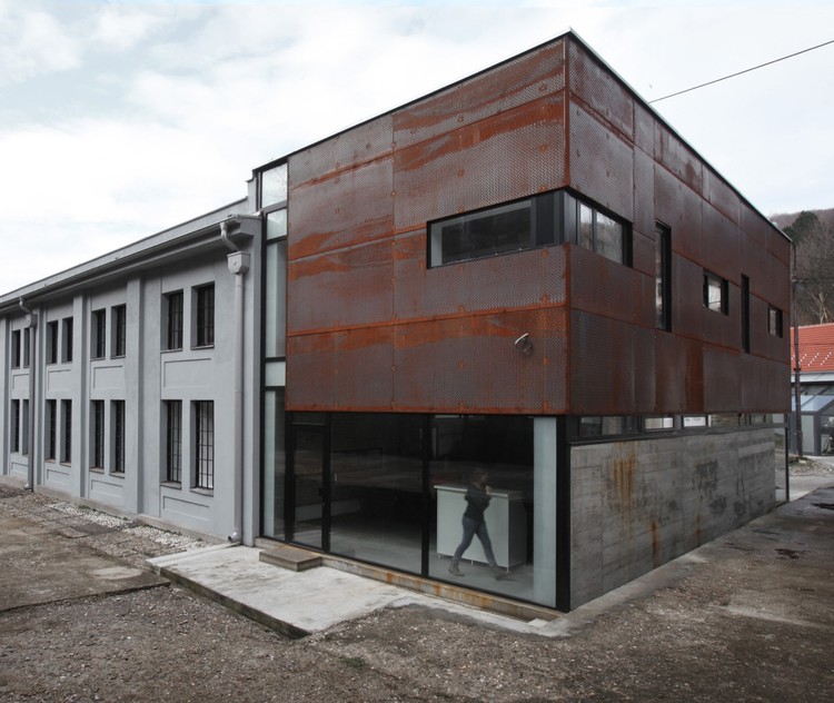 塞尔维亚矿工镇工业遗产重生-23