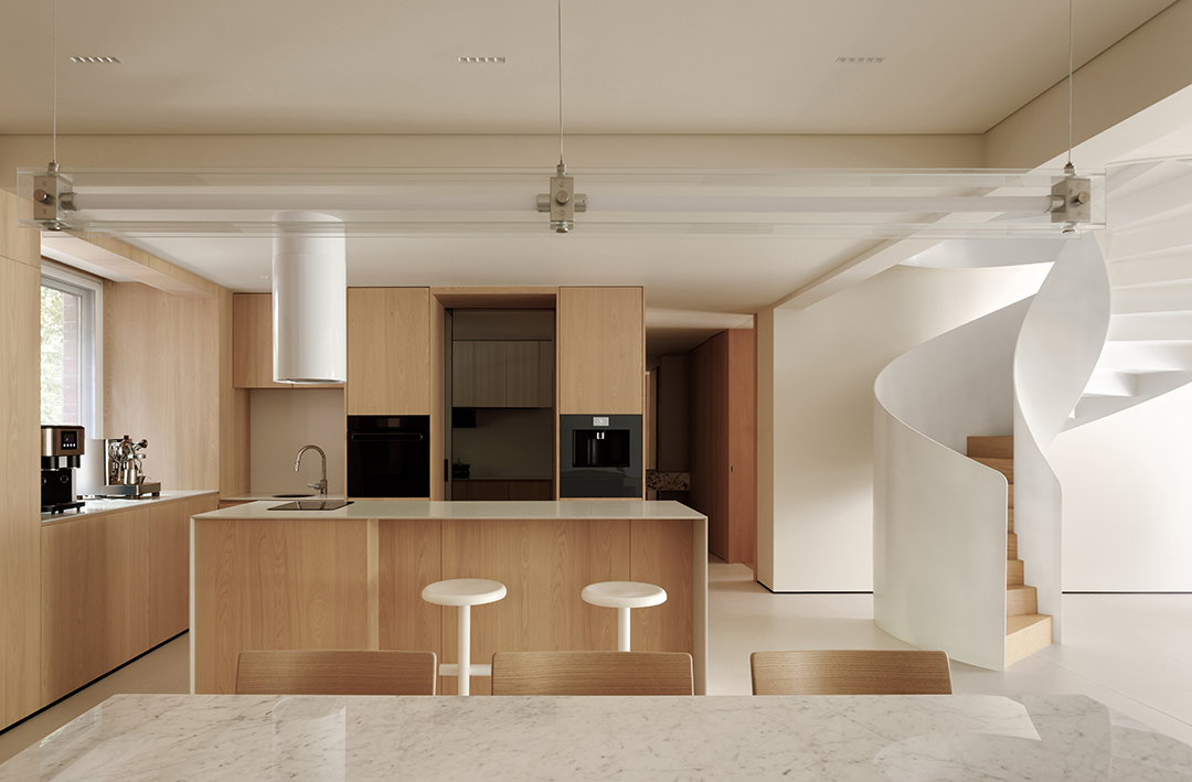 江苏300平叠墅《月影》丨中国南京丨南舍空间设计-4