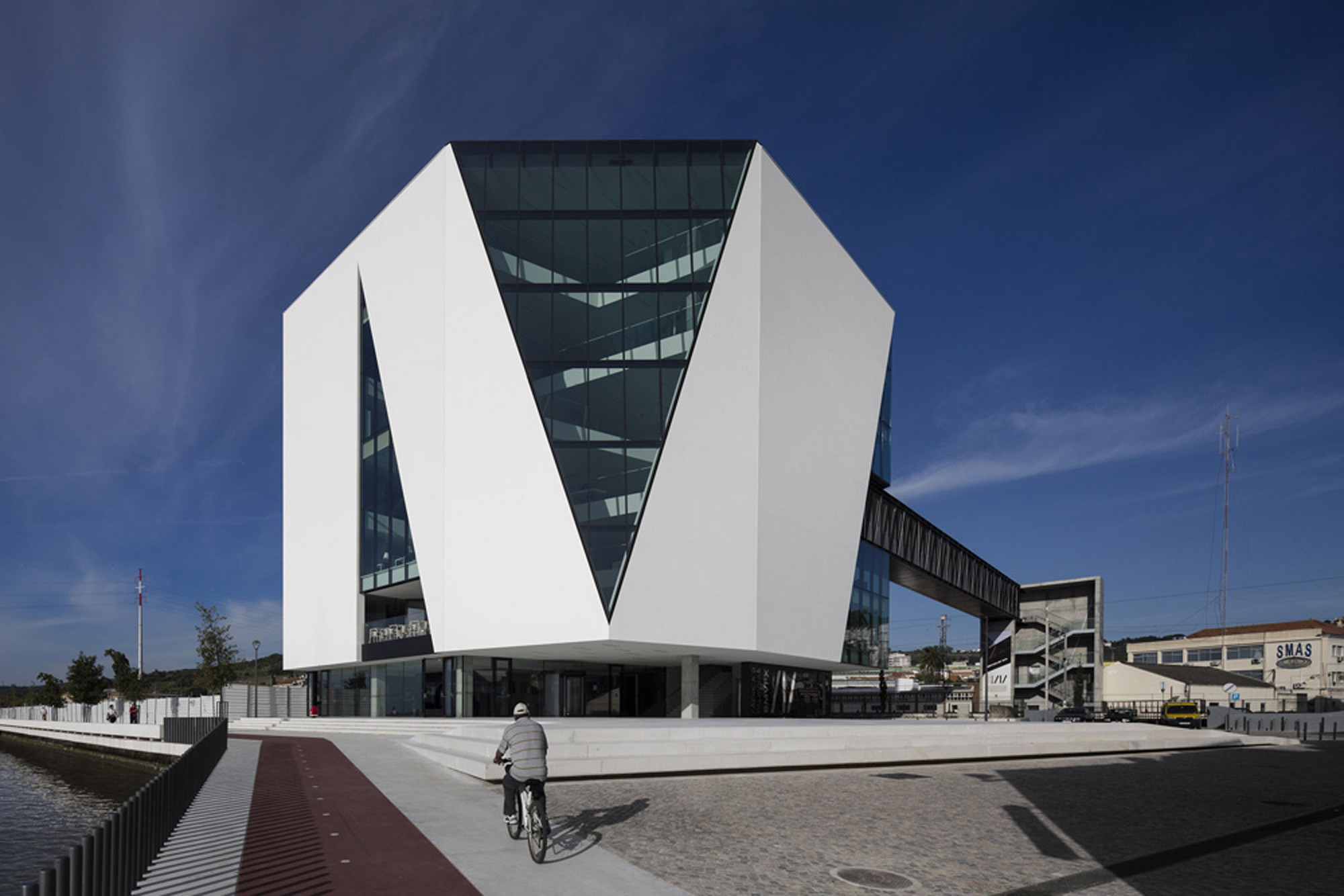 Vila Franca de Xira Municipal Library / Miguel Arruda Arquitectos Associados-19