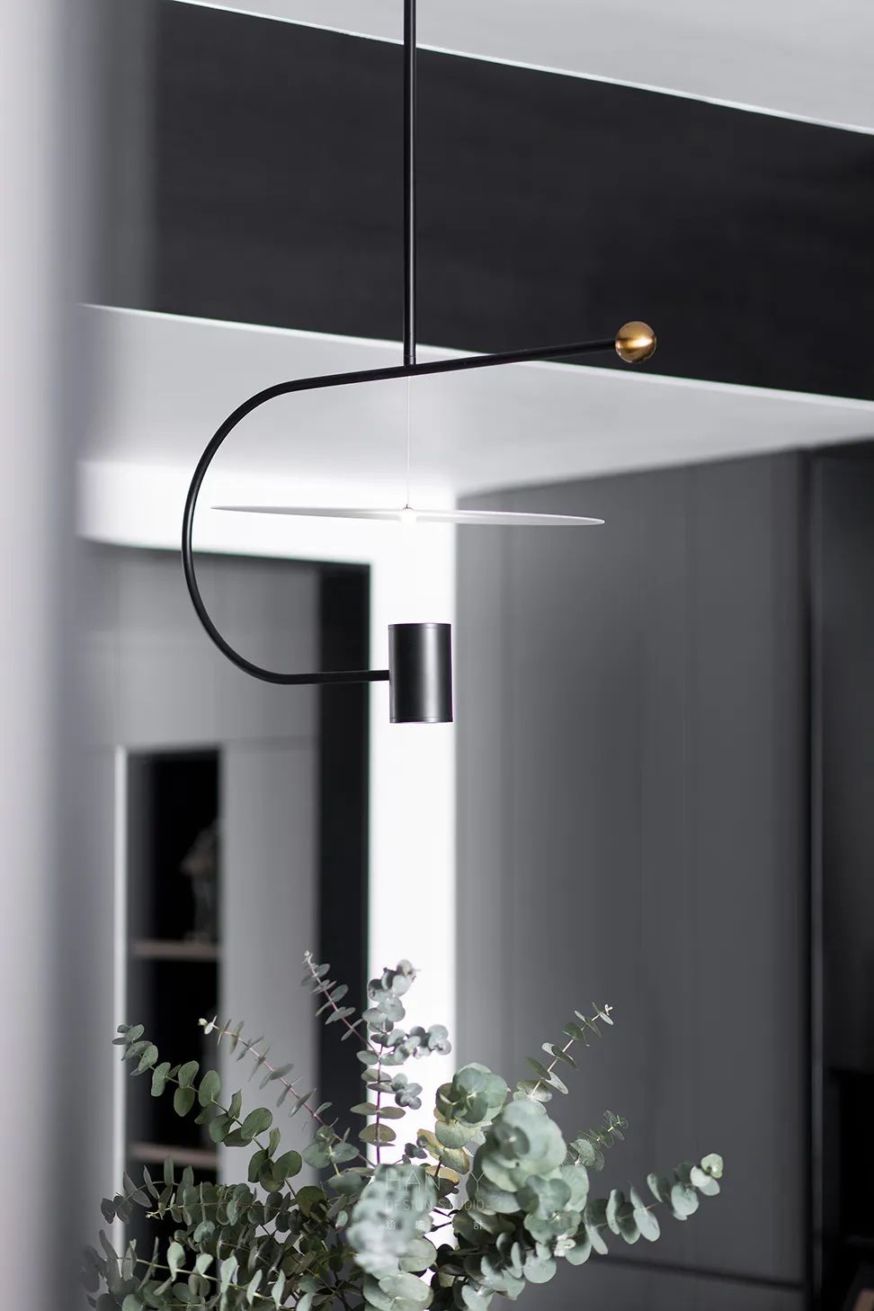 高级黑灰木元素，打造 100 平简约温馨家-28