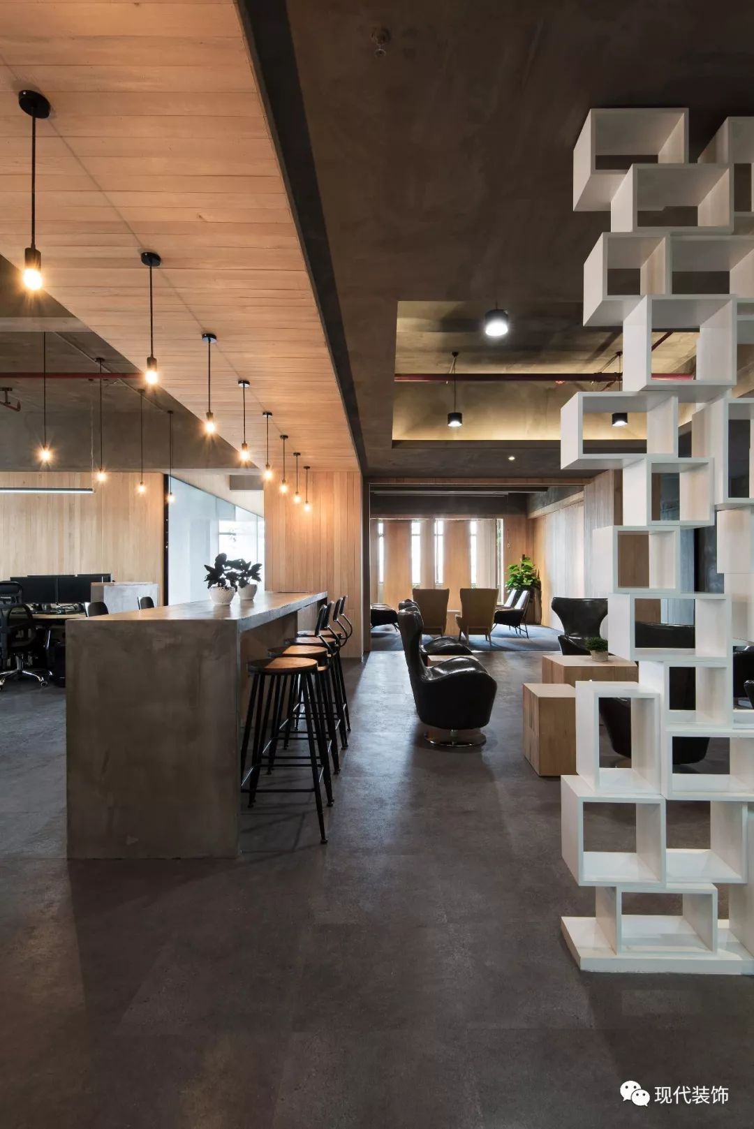 昆明中鸿联合建筑办公室 | 水泥与木质的简约魅力-3
