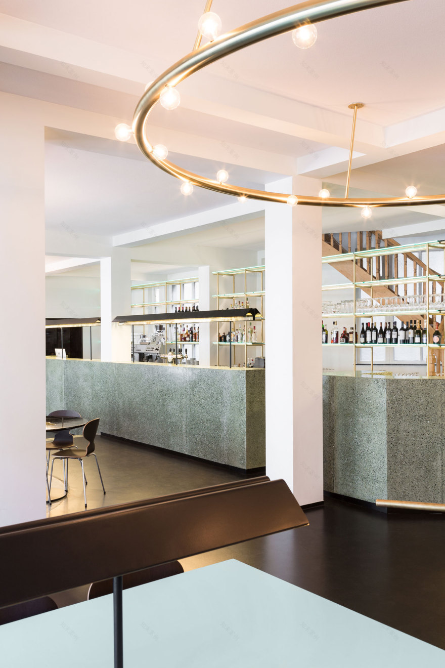 绿意盎然的历史回响——比利时“Victor”咖啡馆室内设计-4