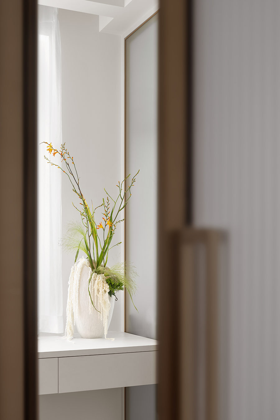 极简人文精神与当代艺术相融的留白设计丨中国深圳丨YOS lighting design-41