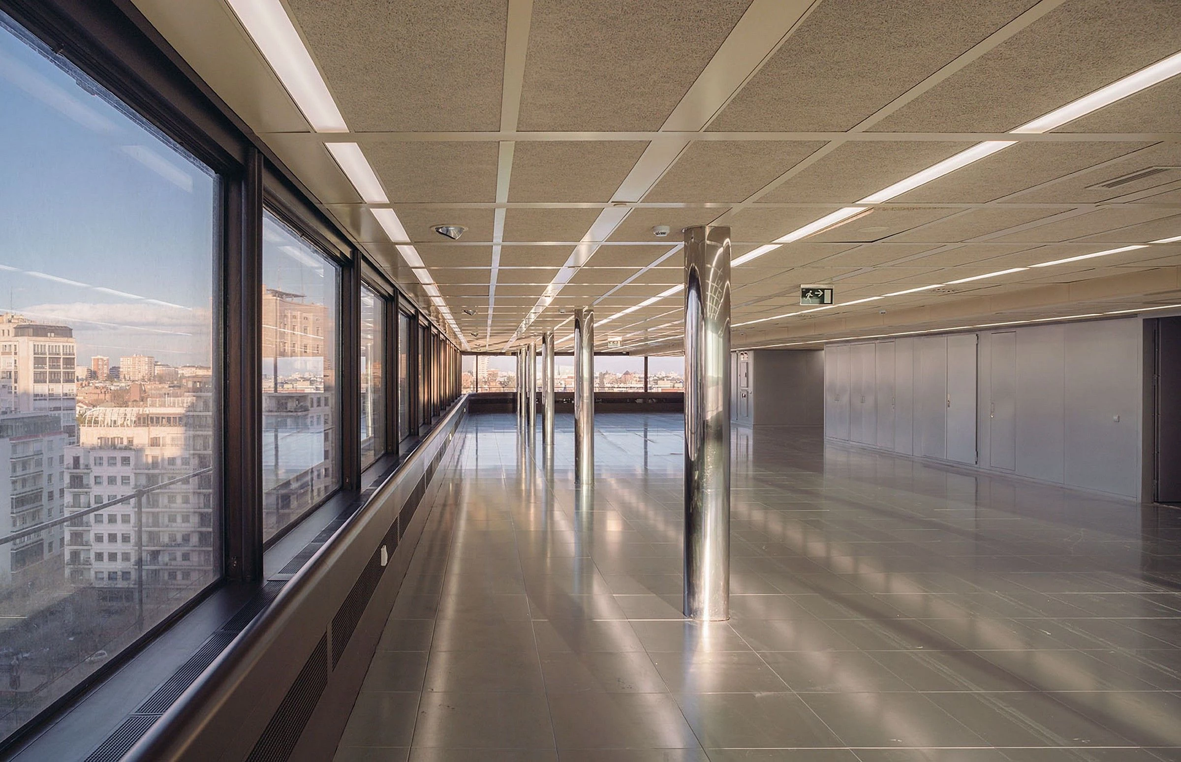 致敬经典 | 马德里 Castellana 81 塔楼的极致修复-22