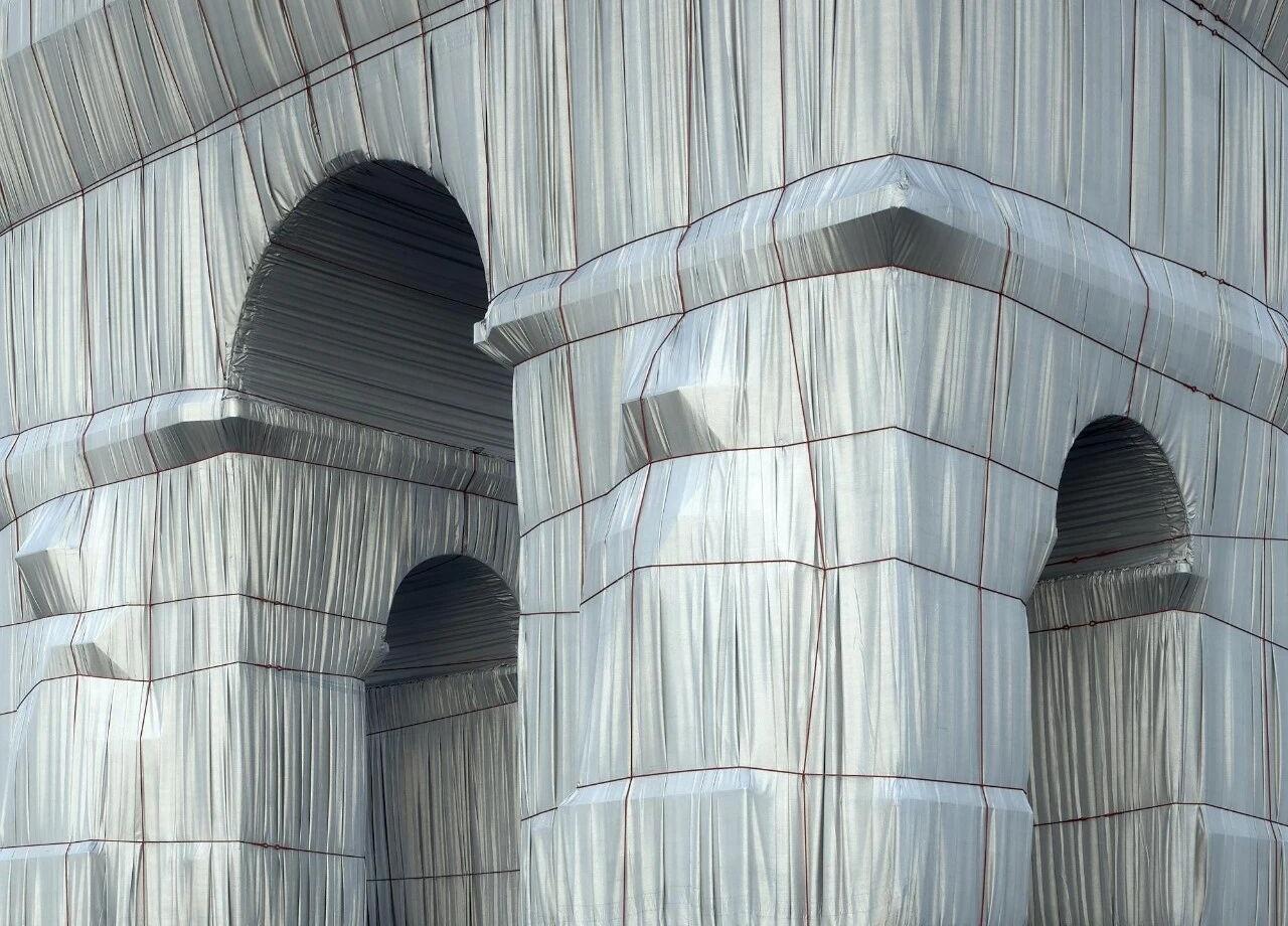 隐性的包裹,香港维港边的浪漫丨中国香港丨HT DESIGN STUDIO-2