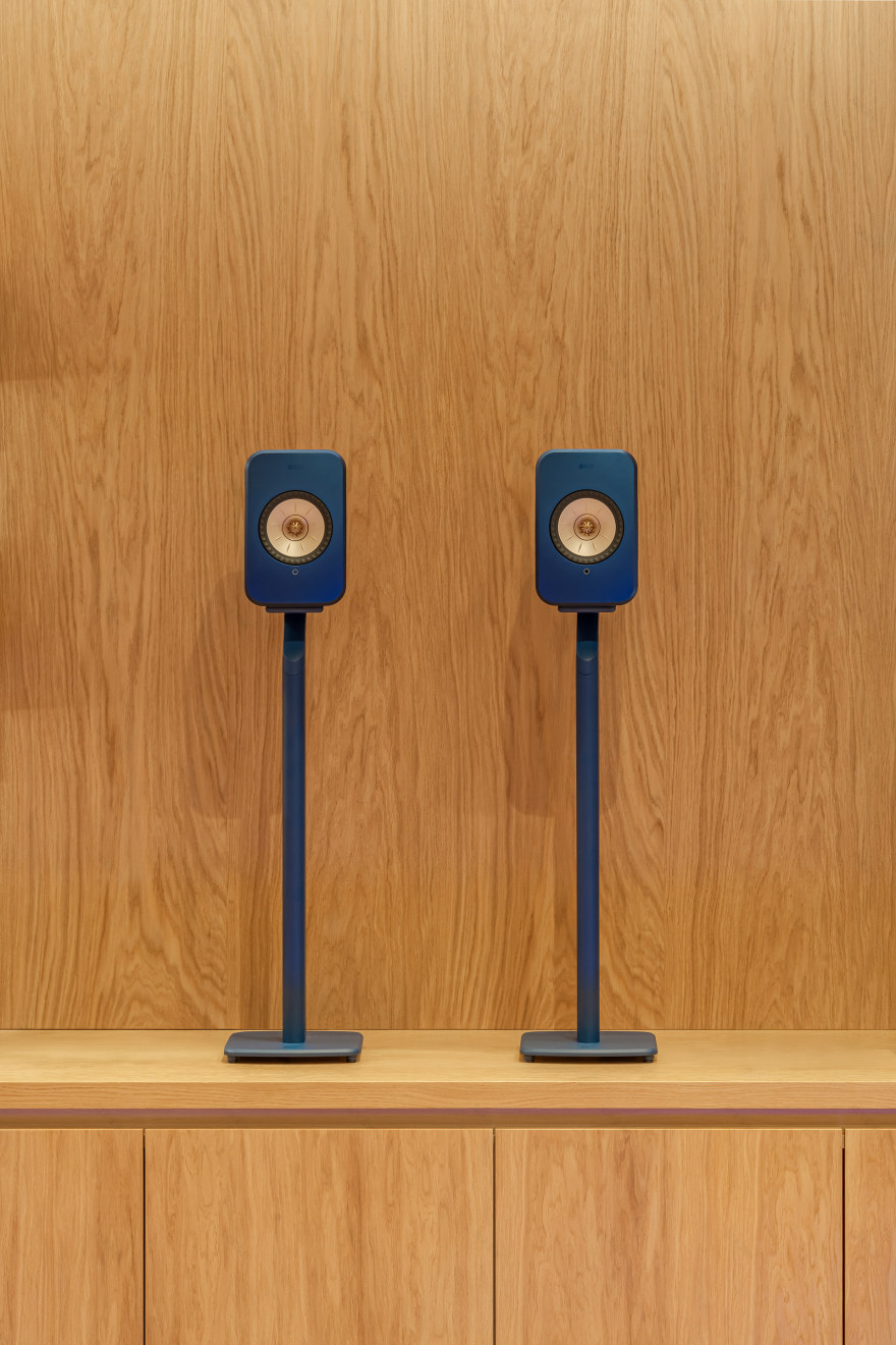 在商场播放黑胶唱片丨乌克兰基辅丨Julia Katerinych,Vitalii Sobchenko-34