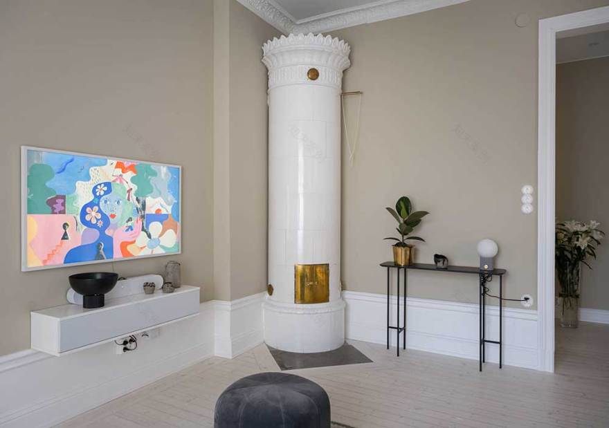 平静与宁静:斯德哥尔摩精致的单色公寓-27