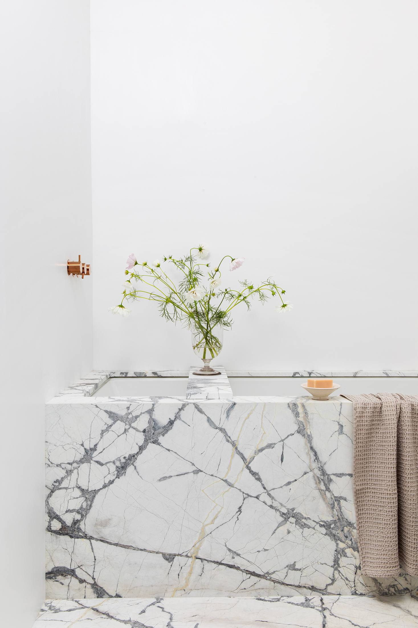 纽约翠贝卡历史悠久的阁楼翻新丨黎巴嫩贝卡丨Andrea Leung-37