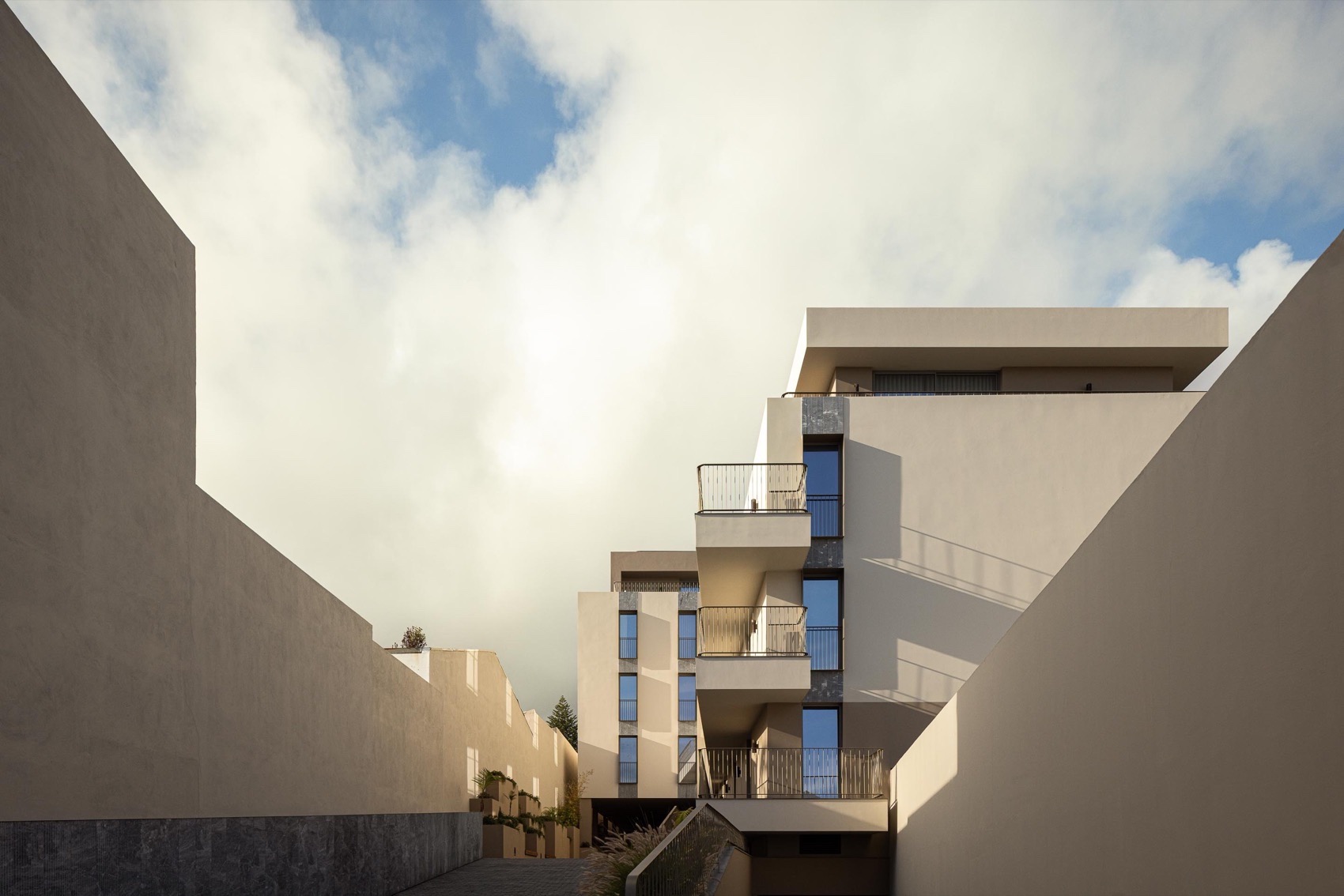 ERNESTO DO CANTO住宅区丨葡萄牙蓬塔德尔加达丨BOX arquitectos-181