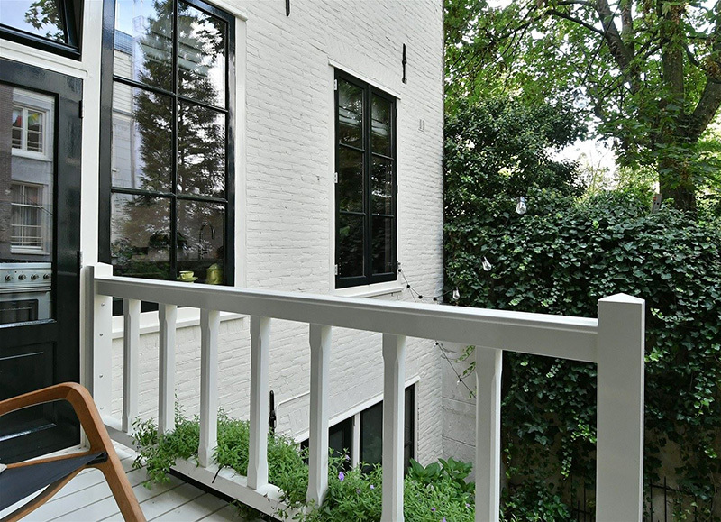 阿姆斯特丹中心区暗色调现代公寓,历史与时尚的完美融合-14