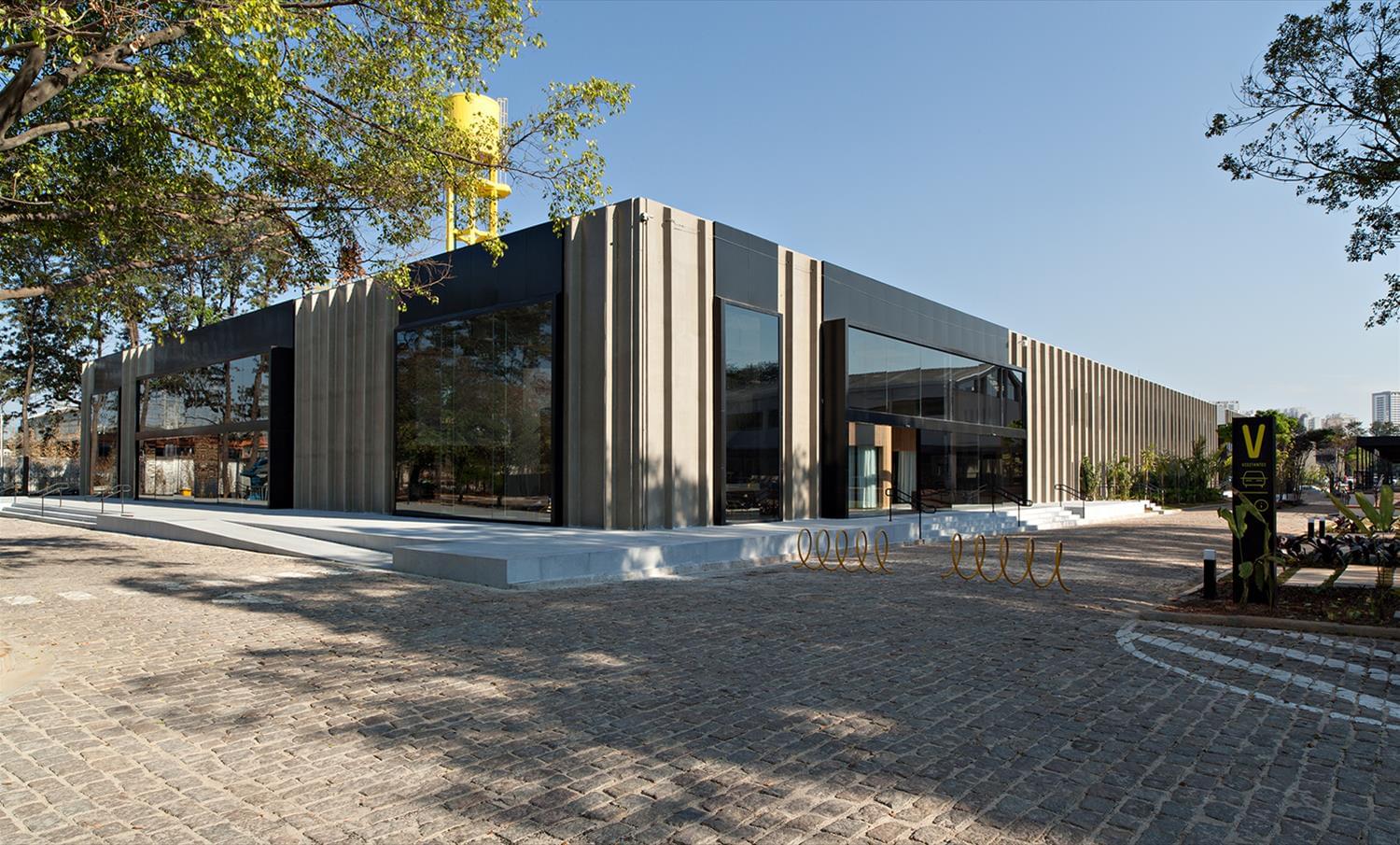 巴西 Mercado Livre 新总部 | 绿色环保与高效互动的办公空间-3