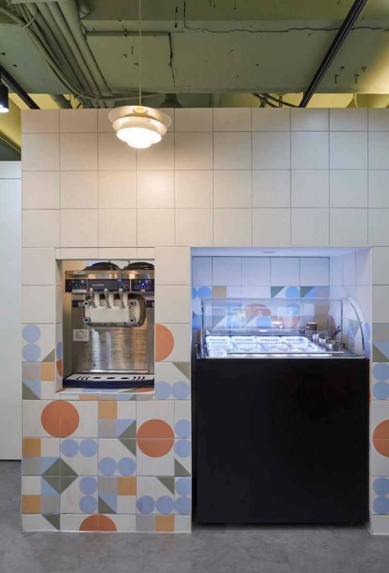 12 坪冰淇淋专卖店的点睛之笔-8