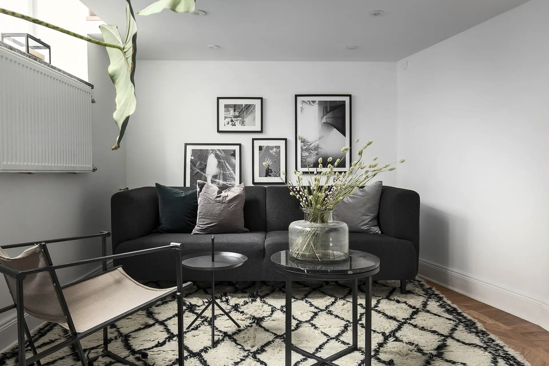 55 平米公寓惊奇布局，餐厅设在高处-9