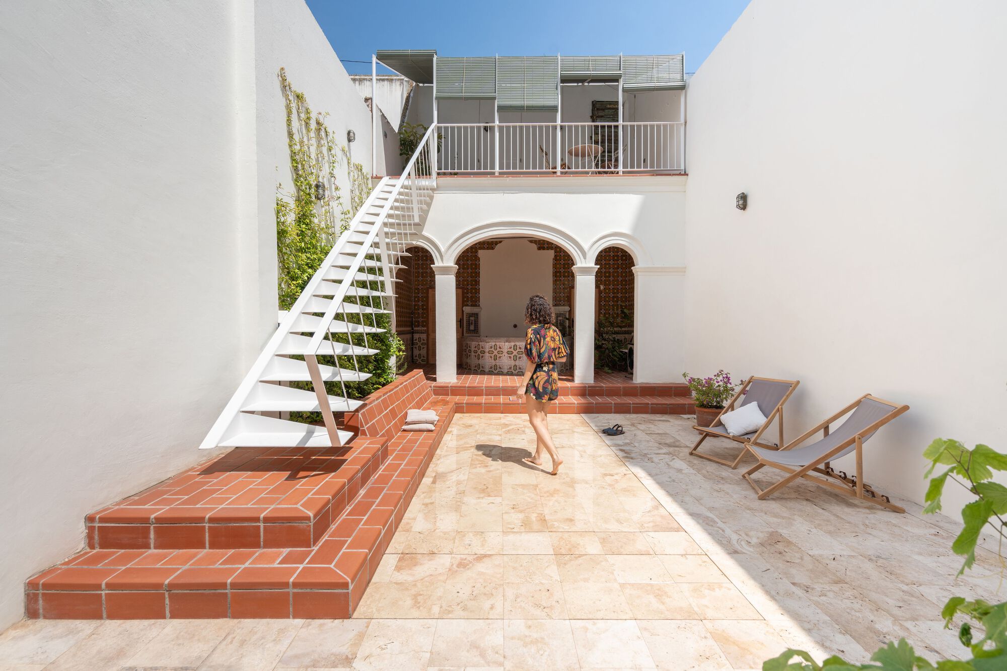 现代主义庭院翻新丨SpainBarcelona-26