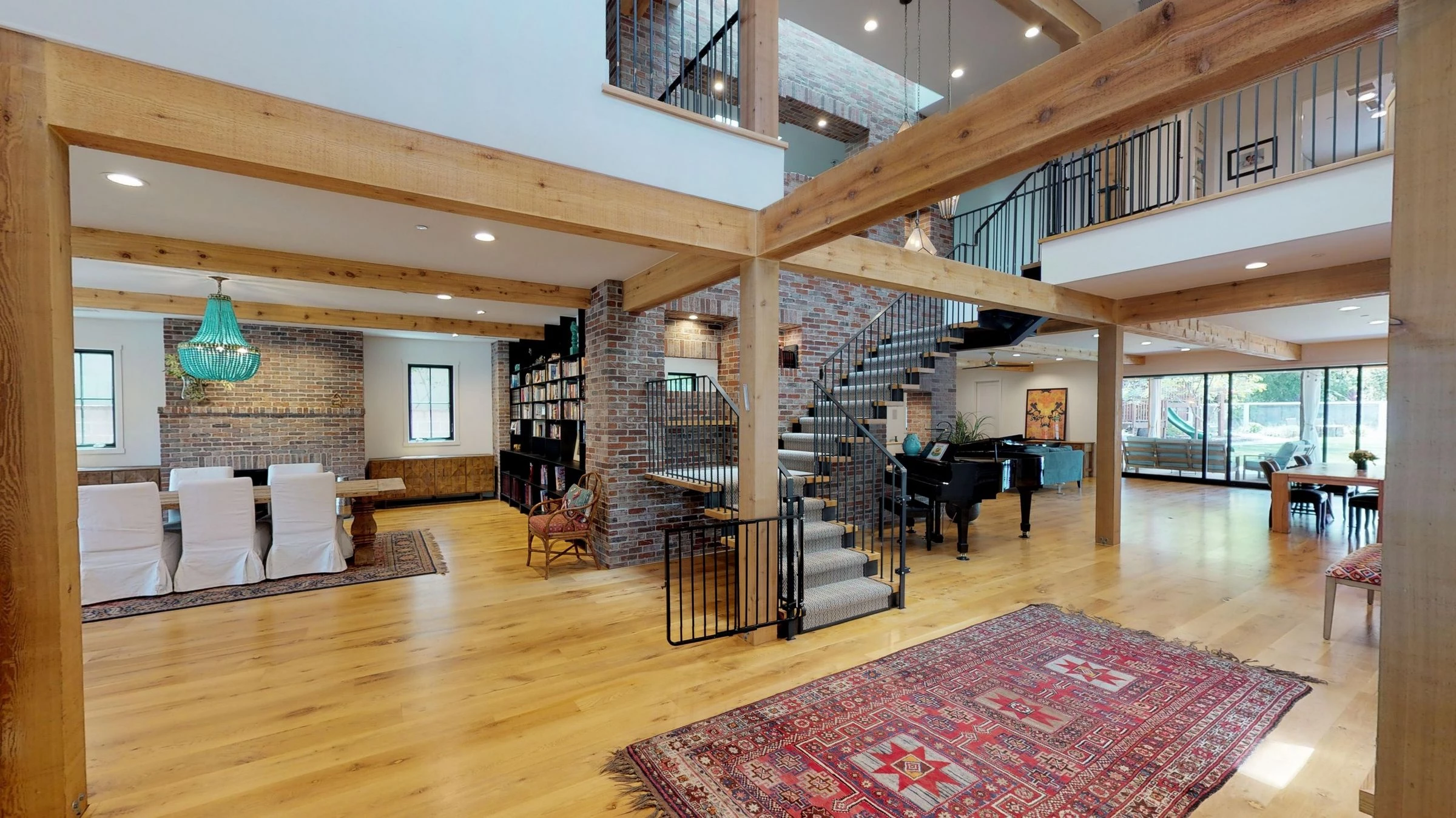 加州阳光下的现代农舍之家-15