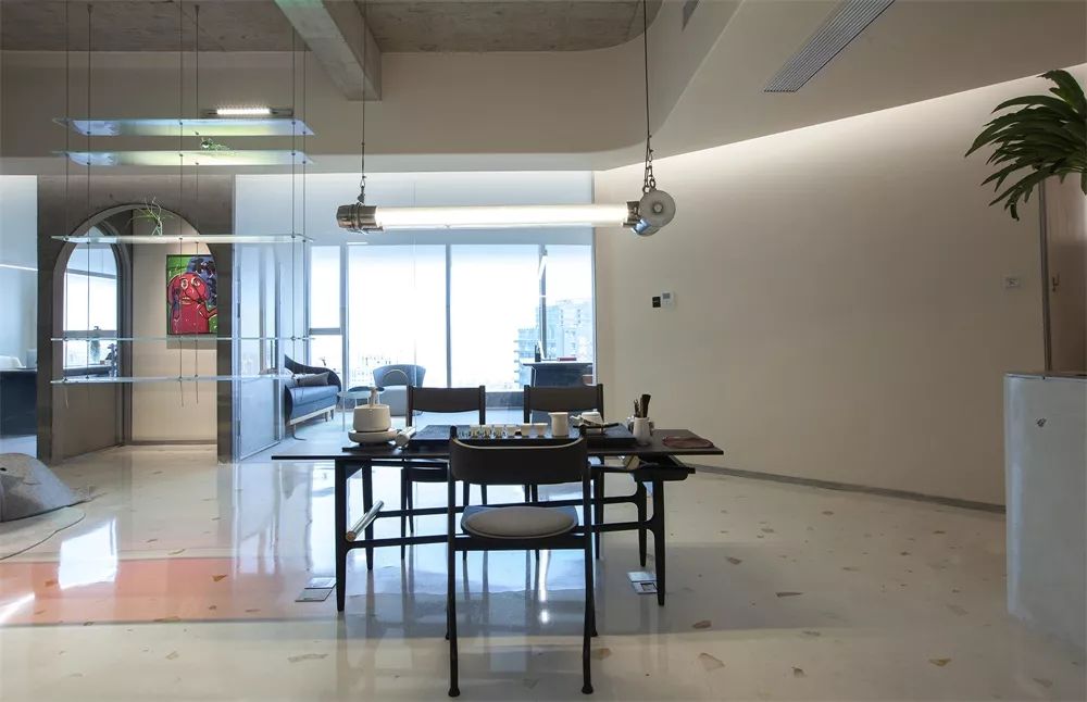 卧野空间设计事务所办公室——自由交流的弧形空间-57