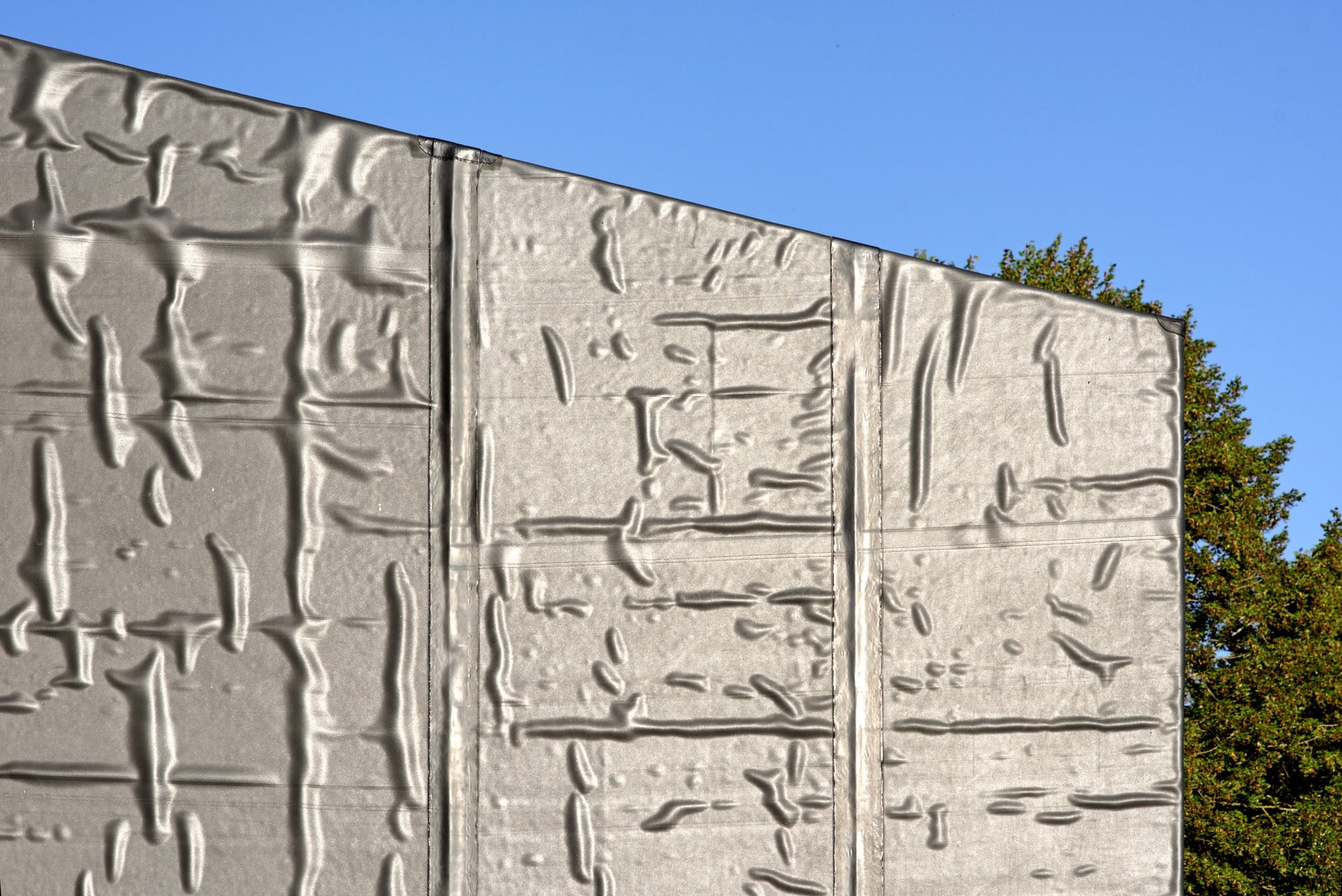 The Good, the Bad and the Ugly Artist's Studio / Didier Fiúza Faustino-43