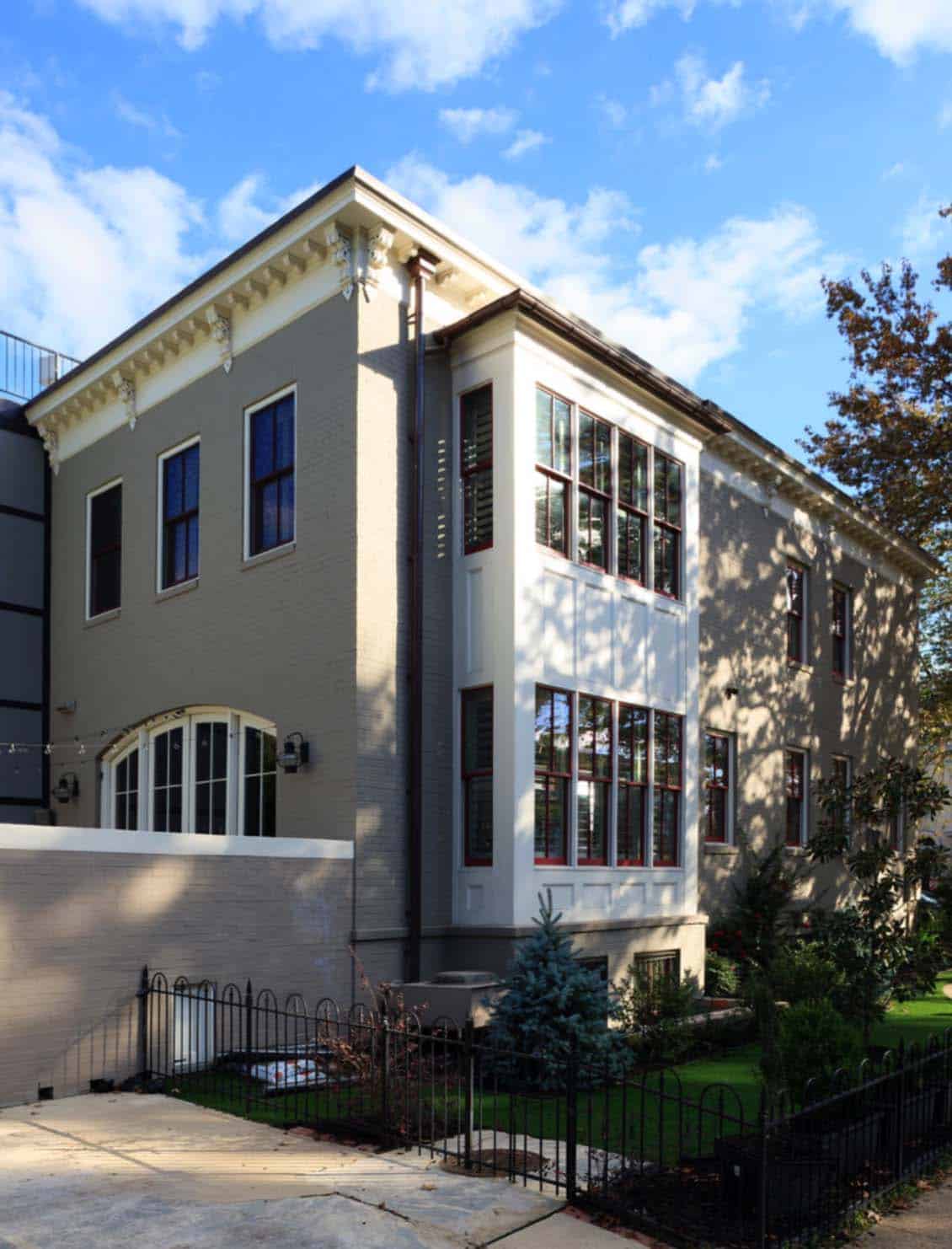 Home renovation in Washington DC unveils unique design details-14