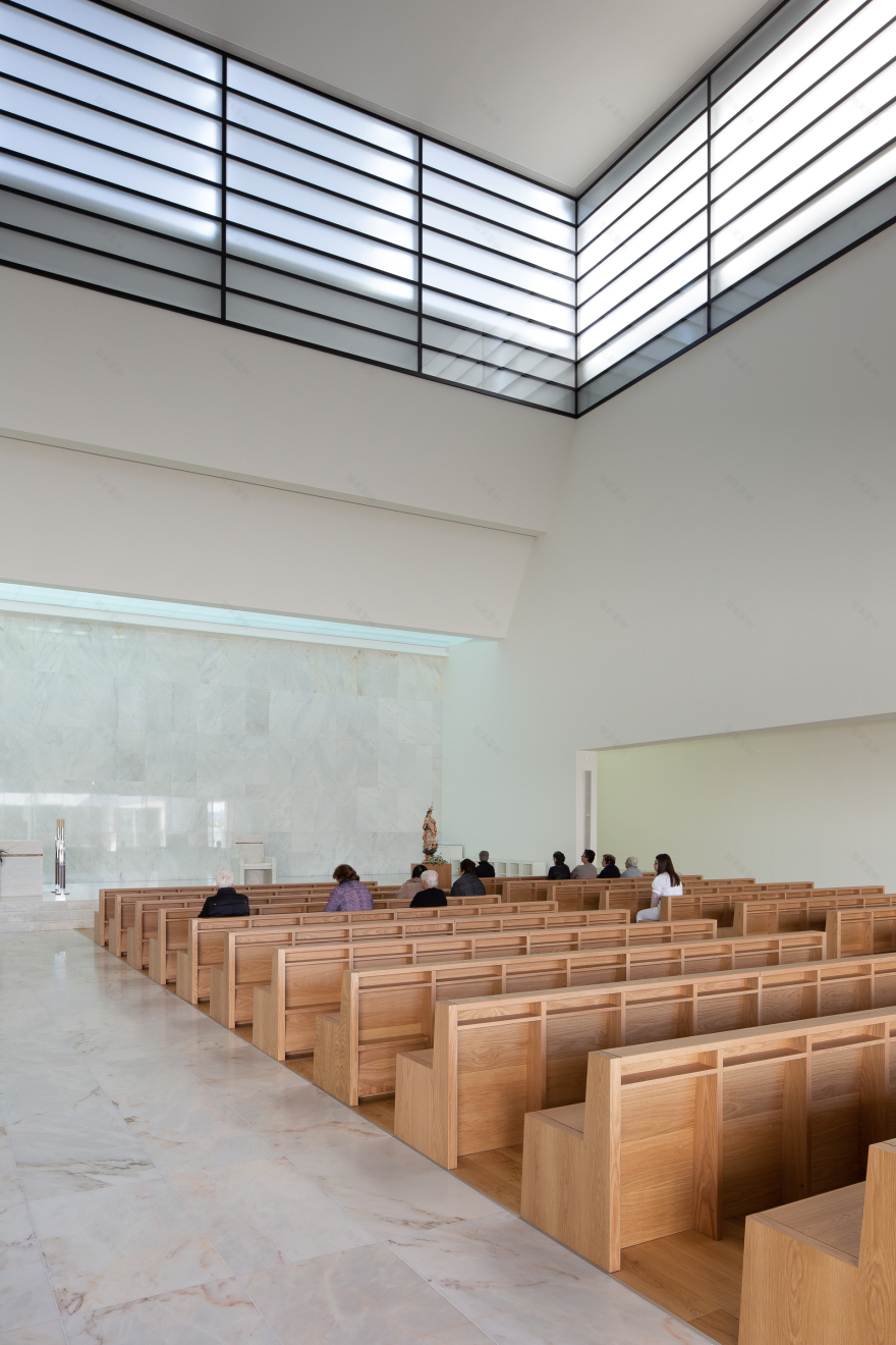 Divino Salvador Church / Vitor Leal Barros Architecture-28