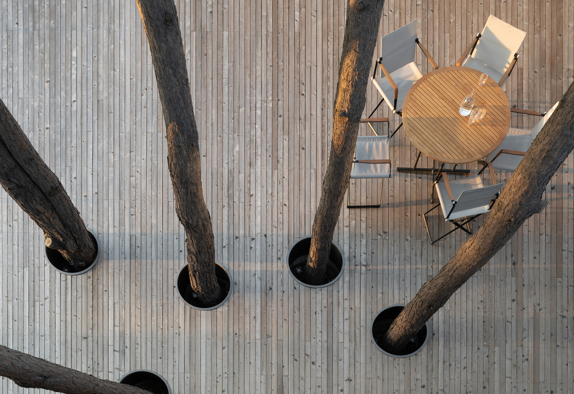 湖边有房子的露台丨波兰丨UGO Architecture-18